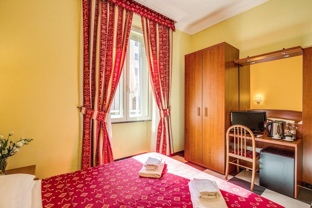 Hotel Centro Cavour Roma Esterno foto