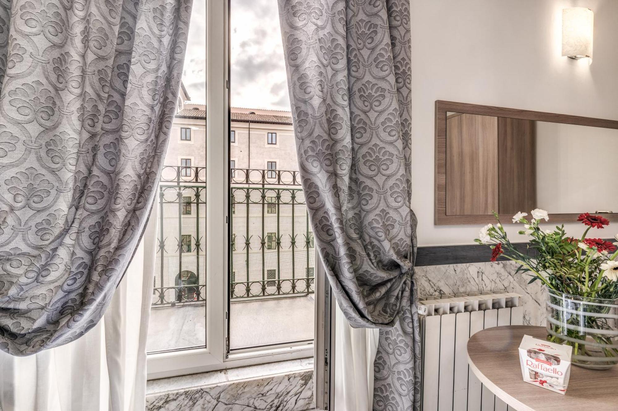 Hotel Centro Cavour Roma Esterno foto